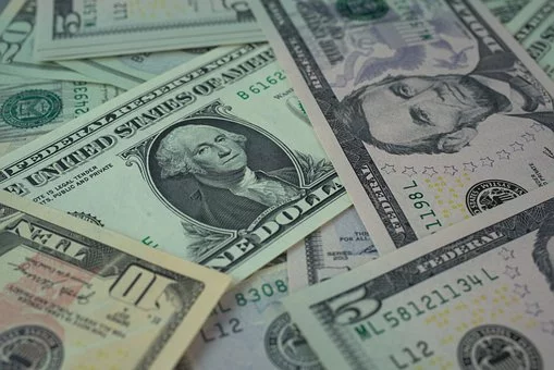 公司注冊(cè)的時(shí)候是選擇認(rèn)繳還是實(shí)繳？