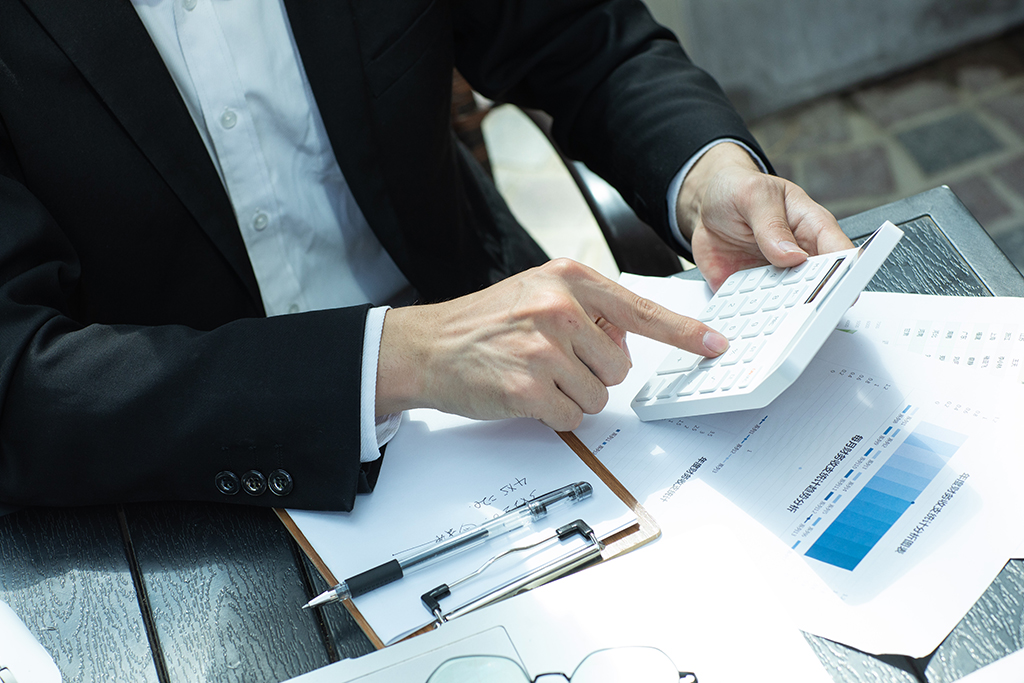 香港公司是否合規(guī):企業(yè)利得稅新政策指南: 香港公司是否合規(guī):企業(yè)利得稅新政策指南: