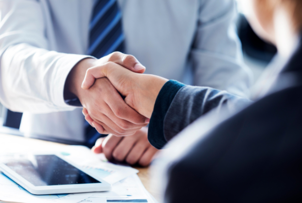 香港公司賬戶被凍結(jié)，賬戶里的錢怎么取出來(lái)呢