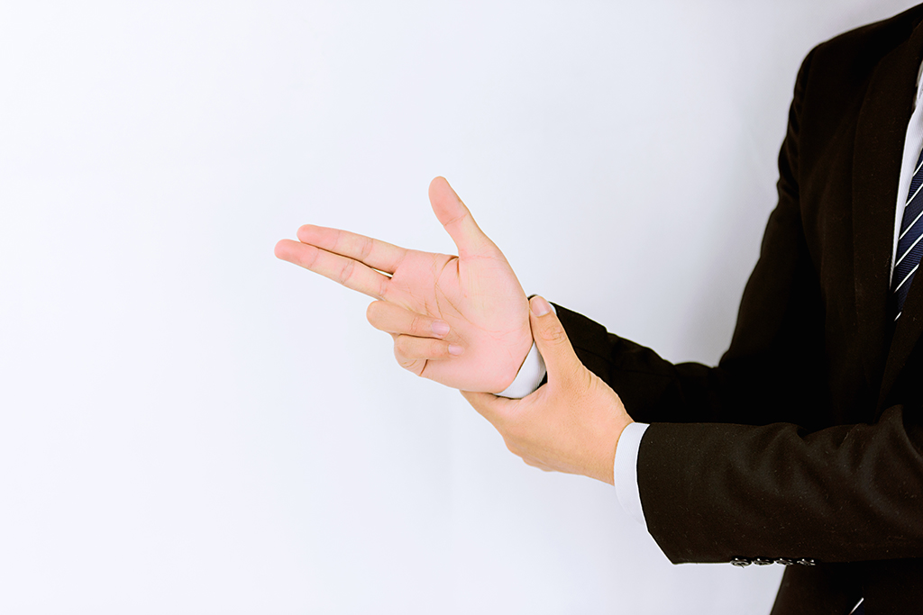 中小企業(yè)如何選擇合適的財(cái)務(wù)顧問平臺(tái)?